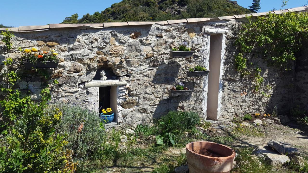 La Loubiere, Ancienne Bergerie En Pleine Garrigue Bed & Breakfast Fraissé-des-Corbières Bagian luar foto